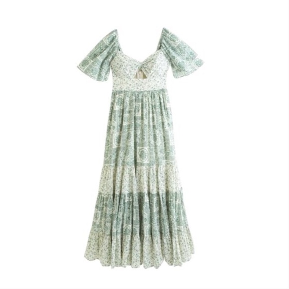 Abercrombie & Fitch Dresses & Skirts - Abercrombie Floral Maxi Dress with keyhole detail